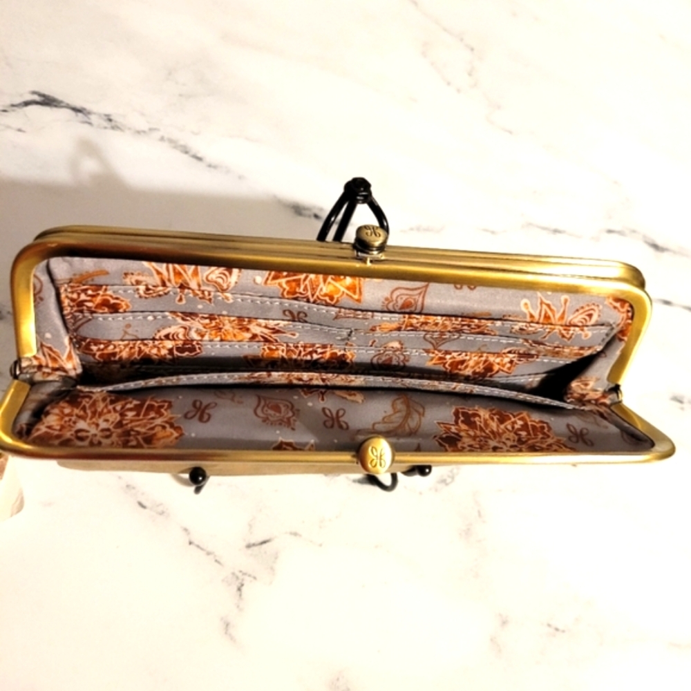 NWT HOBO LE 'Stardust' Metallic Leather with Wanderlust Lining Wallet/Clutch - Picture 3 of 11